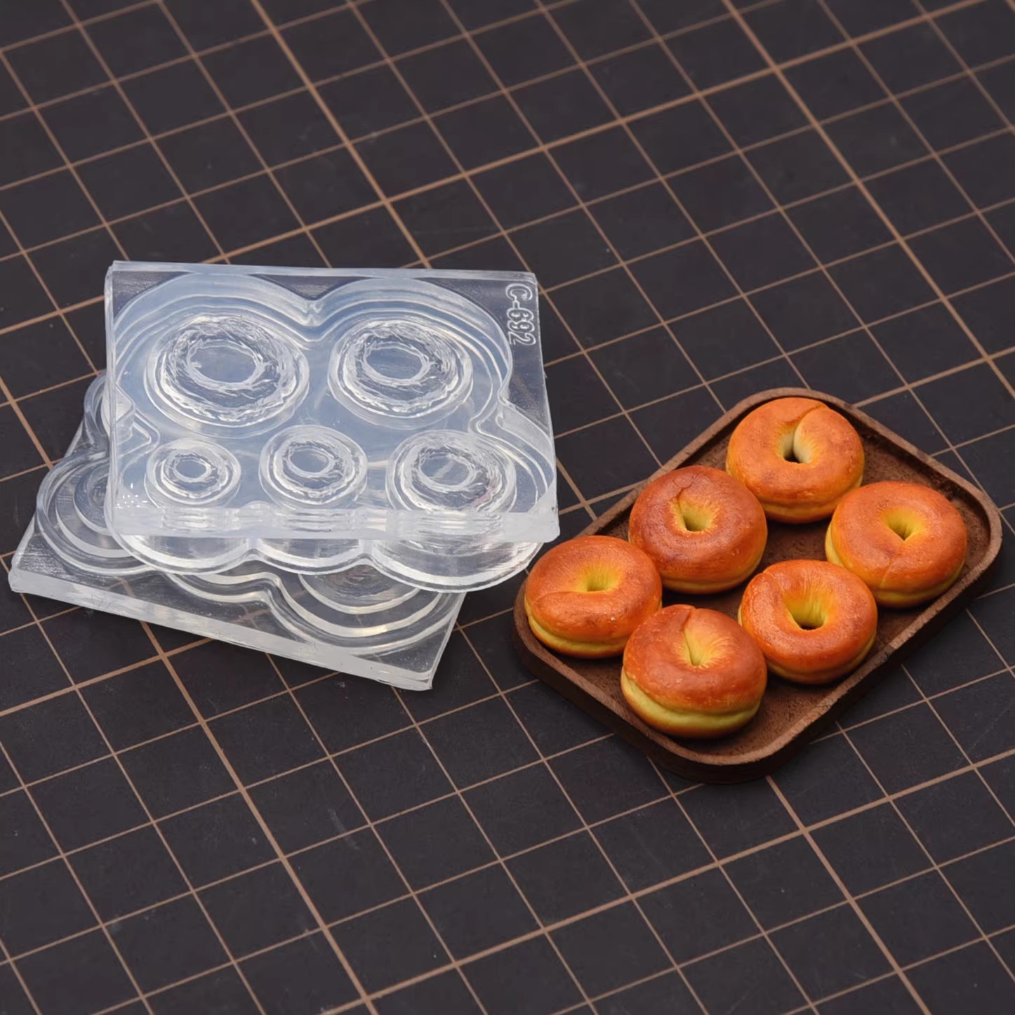 بوليمر كلاي صغير ثلاثية الأبعا - مراجعة Donut Mold Silicone وسعره